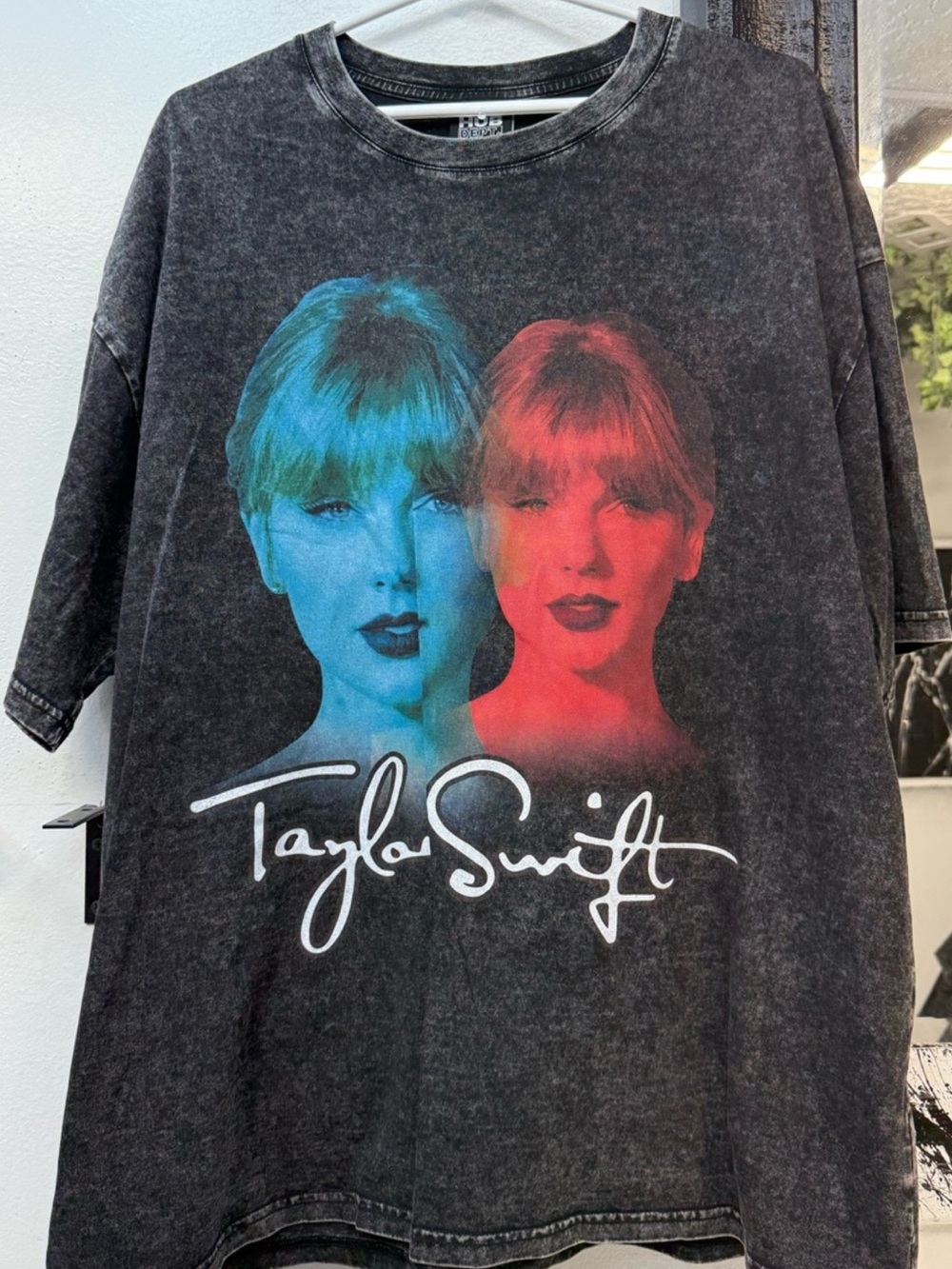 Taylor Swift Black Acid wash Tee with Blue & Red Dual Portraits - Picture 1 of 4